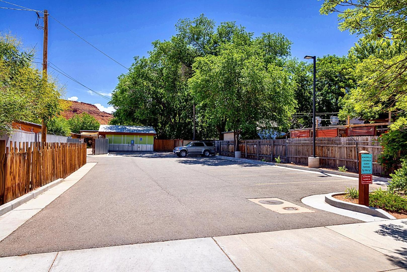 Downtown Kokopelli West 6 - Newly Remodeled Stylish Studio Moab Εξωτερικό φωτογραφία
